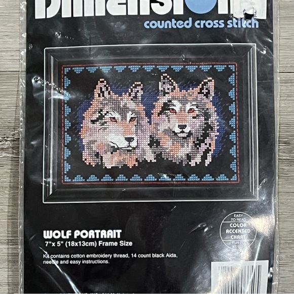 NWT Dimensions Wolf Portrait Counted Cross Stitch Kit - Picture 5 of 9